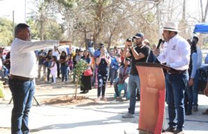 Toman protesta a nuevos delegados de San Vicente y Eréndira