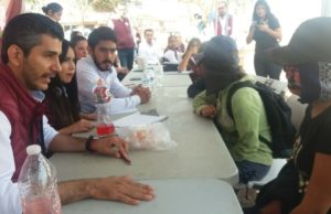 Atienden a cientos de trabajadores con el «Chamba-Móvil» en el Valle de San Quintín