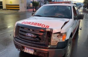 Muere un ciclista al ser impactado por una unidad de los Bomberos en Ensenada