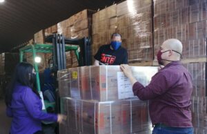 Llega a BC la primer carga de libros de texto para el próximo ciclo escolar