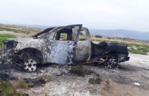 Localizan un cuerpo calcinado en un vehículo en Maneadero