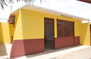 Entregan aula en primaria de Maneadero