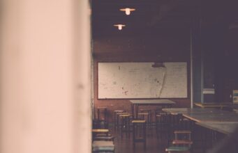 Continúan desarrollando el protocolo para las clases presenciales en BC