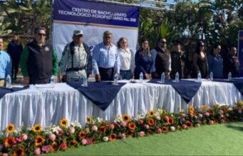 Egresan 75 jóvenes de tres carreras técnicas del CBTA 308
