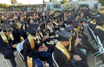 Celebran graduación de 169 jóvenes del COBACH plantel Camalú