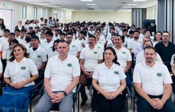 Dan la bienvenida a 183 nuevos cimarrones en la Facultad de Ingeniería y Negocios de San Quintín