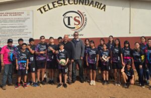 Participan estudiantes de SQ en Copa Estatal de Voleibol en Tijuana