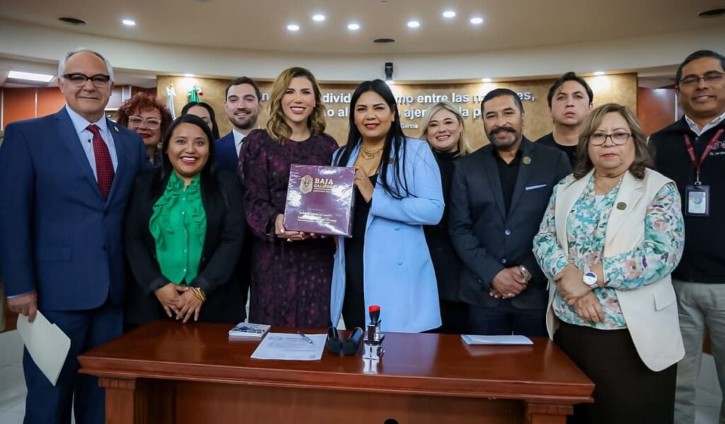 Recibe Congreso del Estado el tercer informe de la gobernadora Marina ...