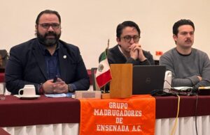 Expone Adrián García sus avances ante el grupo Madrugadores de Ensenada