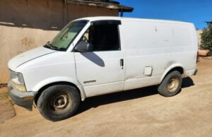 Recuperan vehículos robados y detienen a cuatro tras operativo en Ensenada