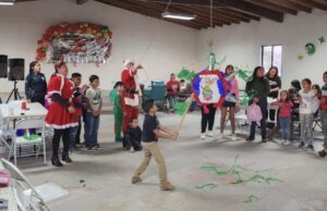 Conviven Policías municipales con niños de Cataviña