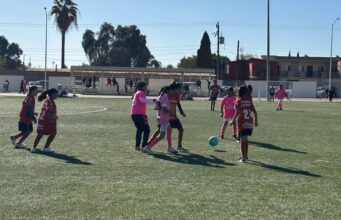 Celebran torneo de fútbol con equipos de la Zona Escolar 712 de Educación Indígena de San Quintín