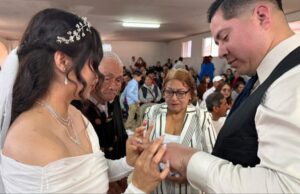 Unen sus vidas 18 parejas en San Vicente, Colonet y Eréndira