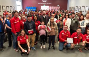 Entrega Ismael Burgueño 200 aparatos auditivos en Jornada de Salud ‘Ponte Oreja’