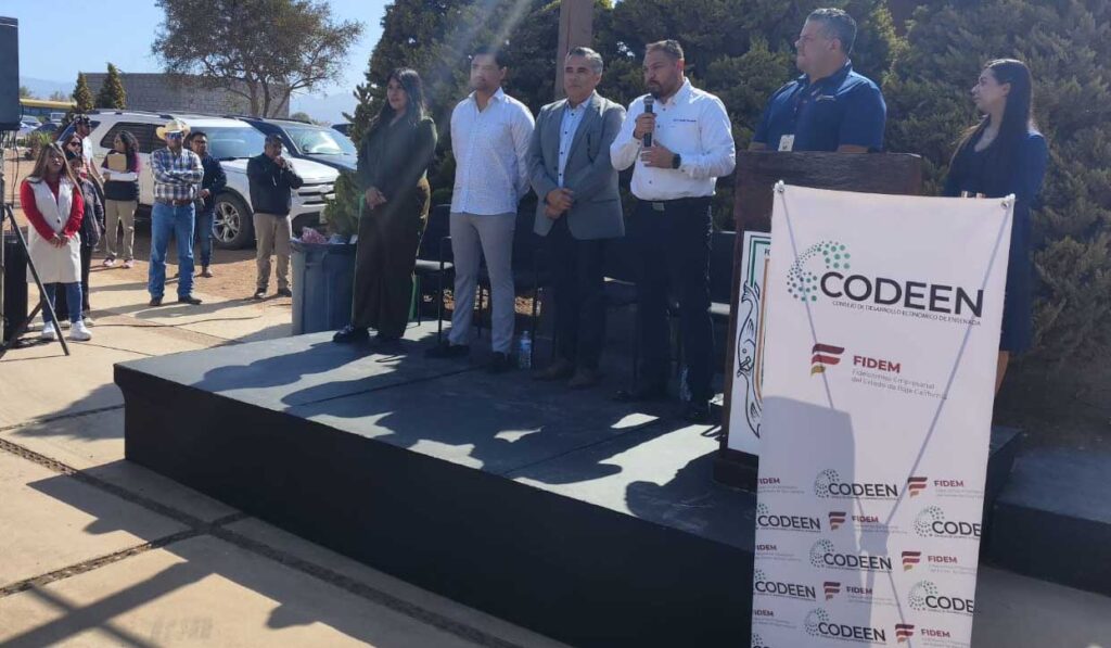 Celebran primera edición del Mercado Emprendedor en la UABC de San ...