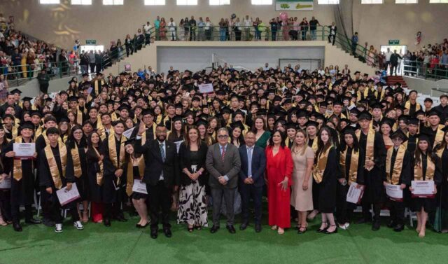 Graduación cobach Ensenada 2025 (1)