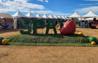 Celebran Expo Carreras 2025 en el CECyTE de San Quintín