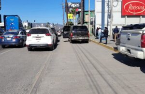 Muere adulto mayor en vehículo estacionado en Valle Dorado en Ensenada