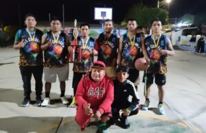 Celebran torneo relámpago de básquetbol por aniversario de la cancha Celso Zurita en San Quintín