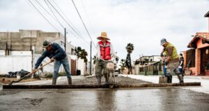 Rehabilitan calles del ex ejido Chapultepec en Ensenada