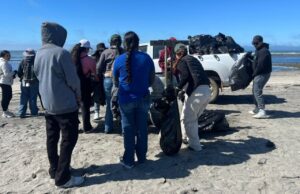 Limpian de nuevo la Playa San Ramón, levantan 300 kilos de basura