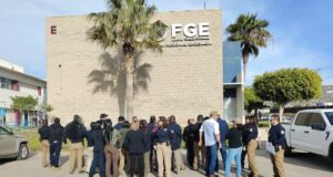 Confirma FGE aumento salarial y jubilaciones para policías tras manifestación en Ensenada