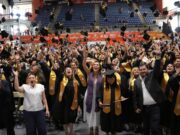 Más de 800 mujeres terminan su preparatoria con Tarjeta a Violeta impulsa por Marina del Pilar