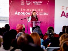 Distribuye Claudia Agatón apoyos de mejoramiento de vivienda para familias de Ensenada