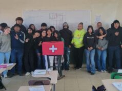 Estudiantes del CBTA 307 donan insumos al grupo de bomberos voluntarios de Camalú