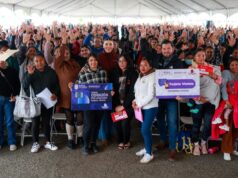 Encabeza Marina del Pilar entrega de nuevas tarjetas violeta para madres jefas de familia
