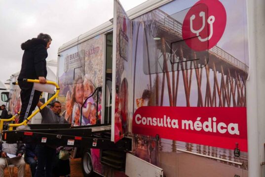 Acuden Caravanas de la Salud a la colonia Manuel Guillén en San Quintín