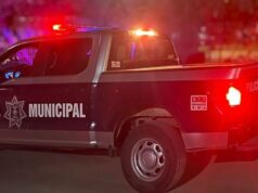 Detienen a dos jóvenes tras intentar sustraer mercancía en mercado de Ensenada