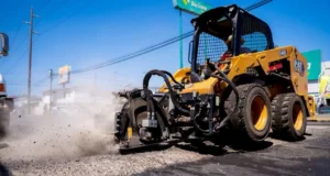 Supervisa Claudia Agatón avance del 65% en reencarpetado de la calle Pípila