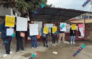 Toman primaria Justo Sierra para exigir maestro en Ensenada