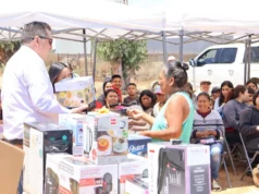 Organiza Arnulfo Silva jornada comunitaria y festejo del Día de las Madres