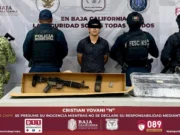 Detiene FESC a sujeto armado tras circular a gran velocidad en Ensenada