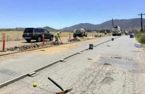 Inicia SIDURT rehabilitación de vialidades con concreto en el Valle de Guadalupe