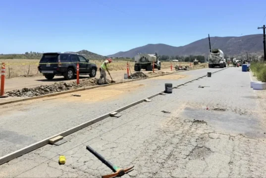 Inicia SIDURT rehabilitación de vialidades con concreto en el Valle de Guadalupe