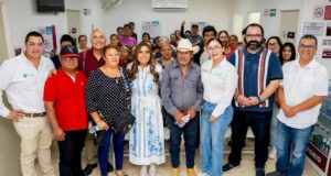 Entrega Claudia Agatón 114 apoyos de lentes del programa Salud para Todos en Ensenada