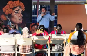 Ofrece Fernando Maldonado asesoría jurídica gratuita a mujeres de Las Misiones en San Quintín