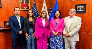 Fortalece Claudia Agatón vínculos binacionales con liderazgos hispanos del sur de California