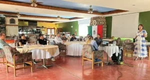 Capacitan a prestadores de servicios turísticos sobre la trata de personas en San Quintín