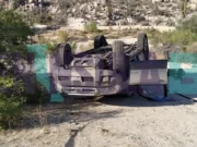 Muere mujer estadounidense tras volcadura en inmediaciones de Cataviña