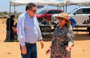 Lleva Arnulfo Silva jornada de servicios a la colonia Aeropuerto