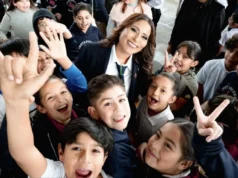 Emiten convocatoria para apoyar a familias con uniformes escolares en Ensenada