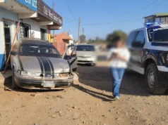 Sexagenario impacta vehículos y comercio en Camalú