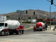 Inicia trasiego de gas LP; suspenden temporalmente el servicio eléctrico en zonas aledañas en Ensenada