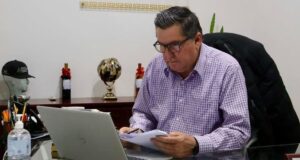 Propone Arnulfo Silva fiscalización obligatoria y trimestral para funcionarios municipales en San Quintín