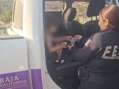 Rescatan a niño tras deambular en la vía pública de Maneadero