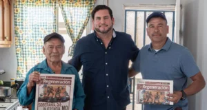 Visita Ismael Burgueño a Don Javii y Doña Alicia, fundadores de MORENA en Ensenada